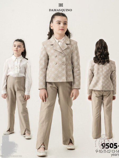 طقم بناتي محير